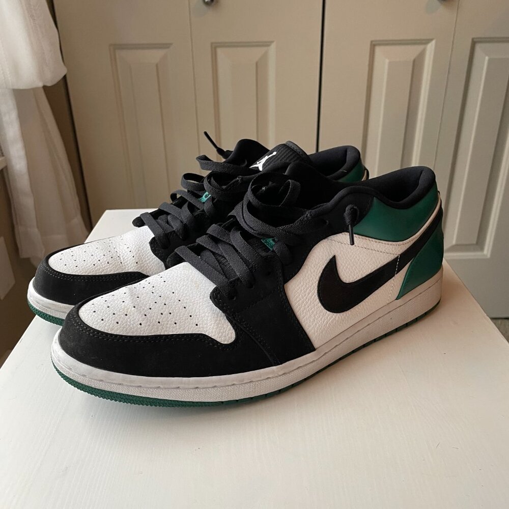 Nike Air Jordan Low - Mens Shoes View 6